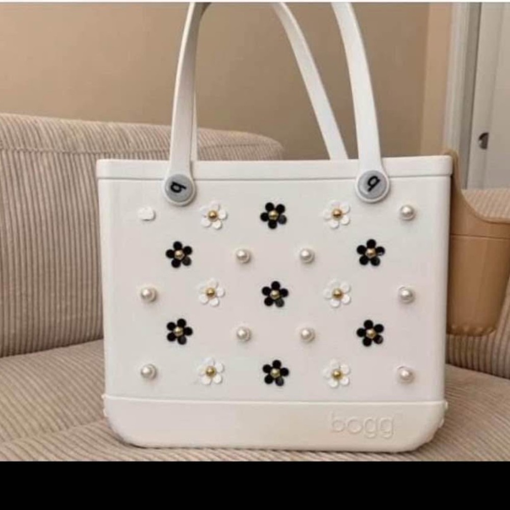 Bogg bag brand new